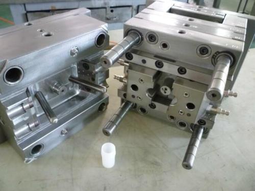 Detailed process of injection molding and its work